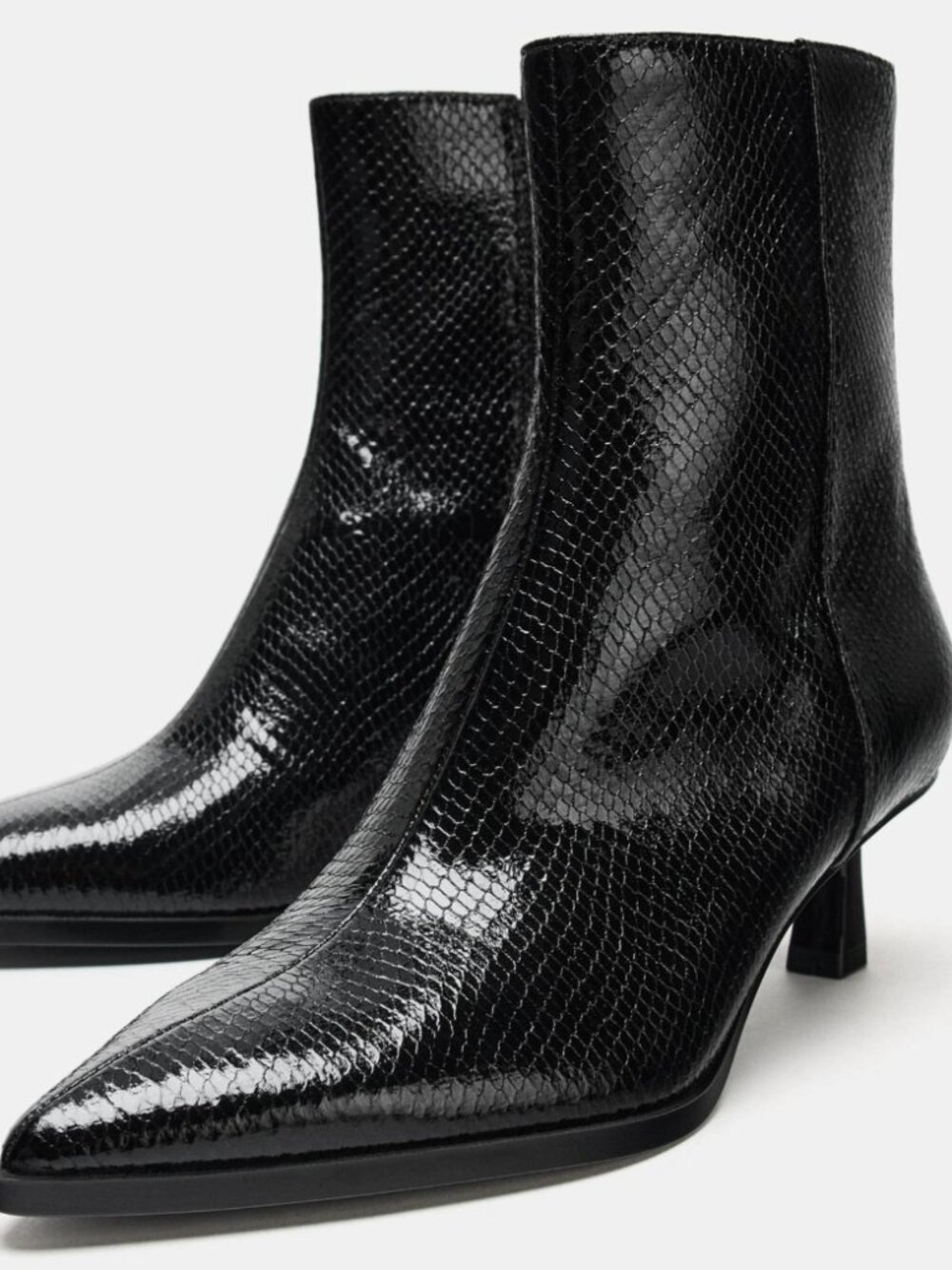 Zara EMBOSSED HEELED ANKLE BOOTS Black